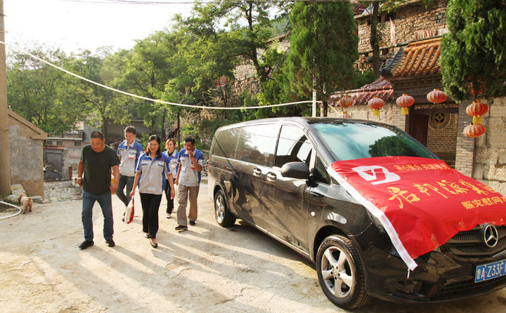 金格瑞机械财务总监带领组织成员慰问受灾员工