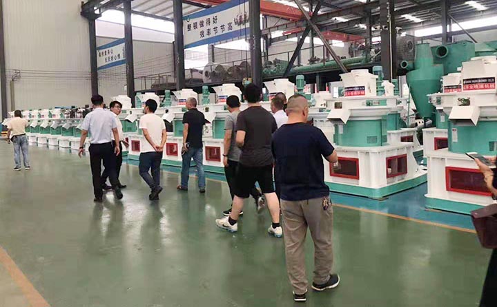 客户对生物质颗?；固胁喂? style=