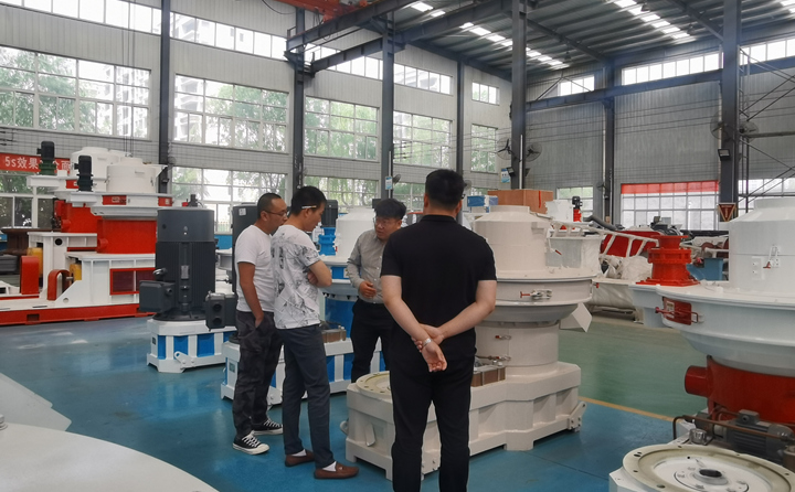 详细了解木屑制?；褂们榭?jpg