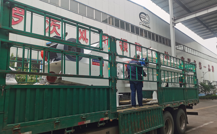 高考进行时，金格瑞木屑颗?；⒒跏?jpg