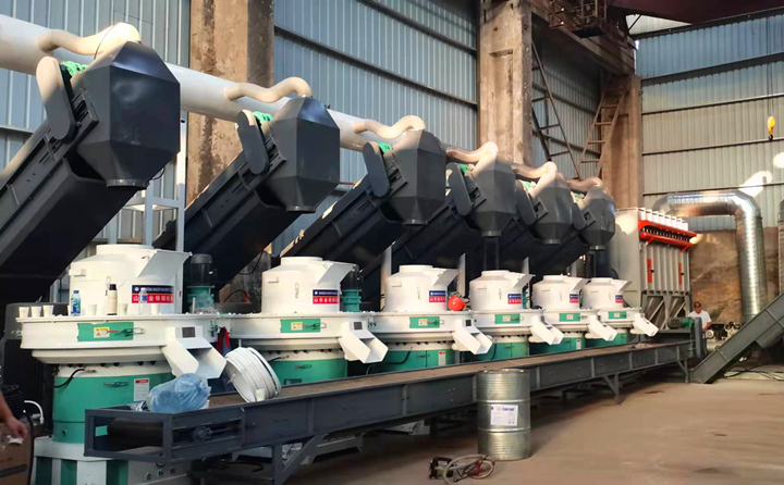 山东金格瑞年产10万吨木屑造?；叩魇猿晒?/></p><p>地点：山东滨州邹平</p><p>买家：山东传洋集团</p><p>原材料：锯末</p><p>生产线设备：烘干机、滚筒筛、6台860型号木屑造?；?、冷却机、打包机等。</p><p style=