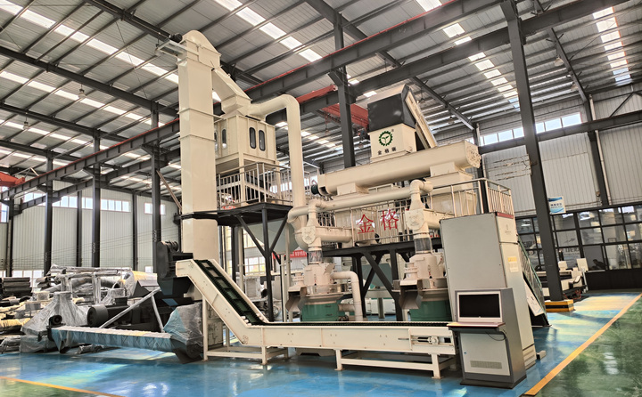 生物质颗粒燃料生产设备---颗?；?jpg